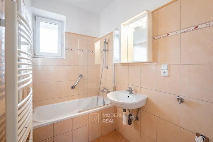 Prodej rodinného domu, Hustopeče, Komenského, 208 m2