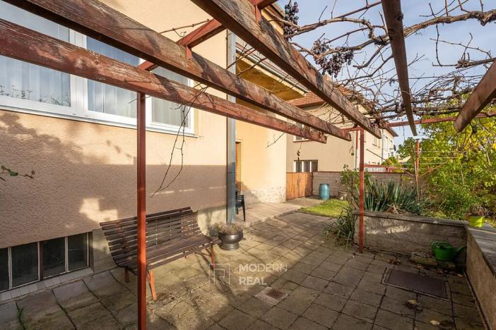 Prodej rodinného domu, Hustopeče, Komenského, 208 m2