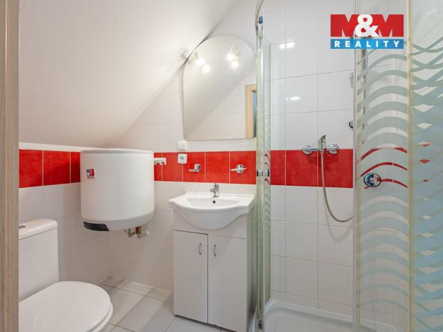 Pronájem atypického bytu, Divišov, Dalovská, 14 m2