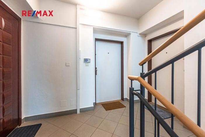 Pronájem bytu 2+kk, Praha - Kbely, Semilská, 69 m2