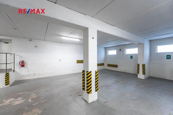 Pronájem bytu 2+kk, Praha - Kbely, Semilská, 69 m2