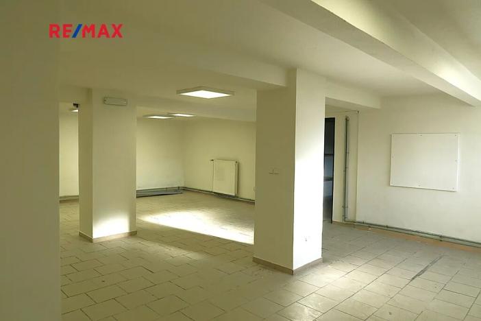 Pronájem obchodního prostoru, Praha - Čimice, Na průhonu, 150 m2