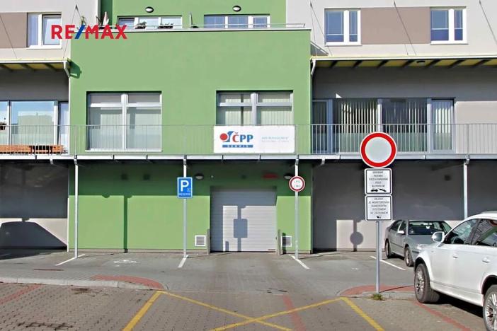 Pronájem garážového stání, Kolín, Antonína Dvořáka, 4 m2