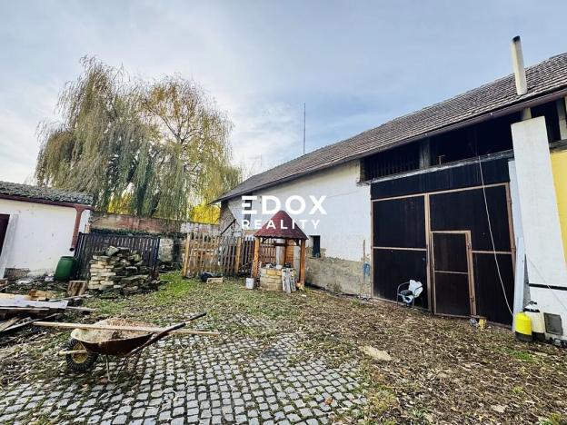 Prodej rodinného domu, Martiněves, 250 m2