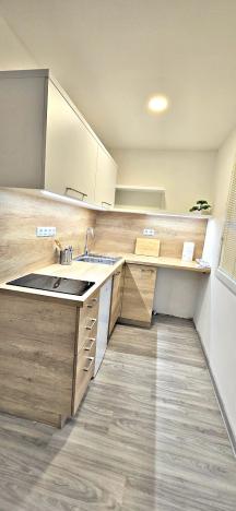 Pronájem bytu 1+kk, Pardubice - Polabiny, Nová, 32 m2