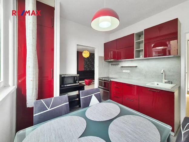 Pronájem bytu 3+1, Praha - Hlubočepy, Lamačova, 63 m2