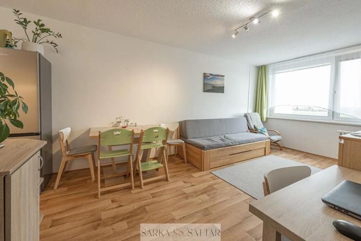 Prodej bytu 2+kk, Praha - Petrovice, Jakobiho, 43 m2