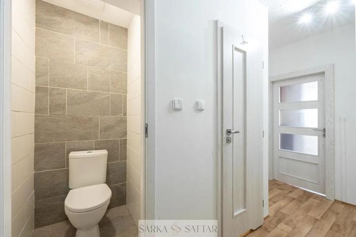 Prodej bytu 2+kk, Praha - Petrovice, Jakobiho, 43 m2