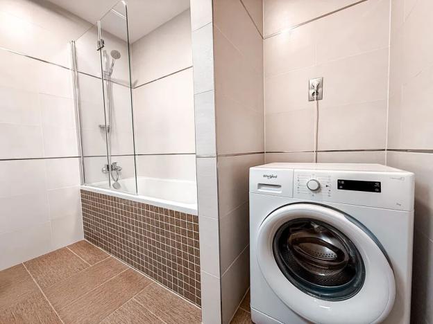 Pronájem bytu 2+kk, Praha - Holešovice, V háji, 76 m2