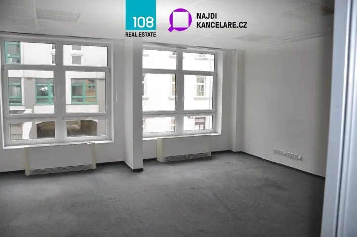 Pronájem kanceláře, Praha - Holešovice, Na Maninách, 1044 m2
