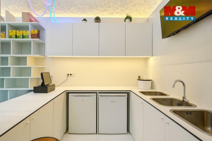 Pronájem obchodního prostoru, Praha, Italská, 47 m2