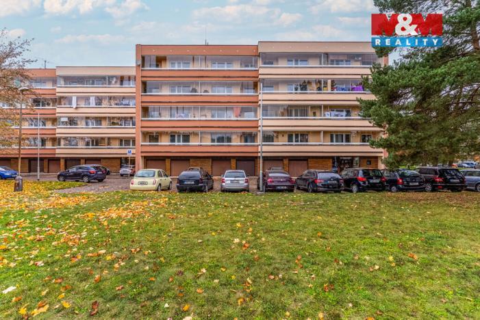 Prodej bytu 3+1, Pardubice - Studánka, Bartoňova, 69 m2