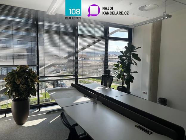 Pronájem kanceláře, Praha - Holešovice, Argentinská, 4500 m2