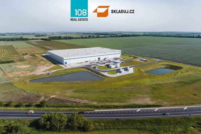 Pronájem skladu, Hrušky, 18000 m2