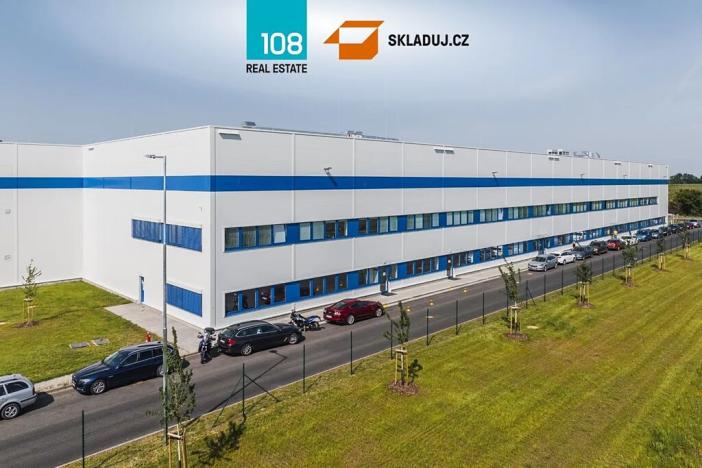 Pronájem skladu, Hrušky, 18000 m2