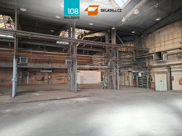 Pronájem skladu, Pardubice, Dělnická, 2200 m2