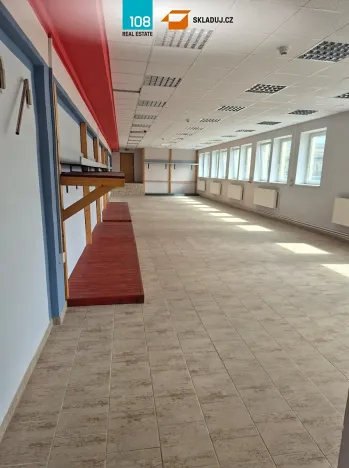 Pronájem skladu, Rožnov pod Radhoštěm, Televizní, 416 m2