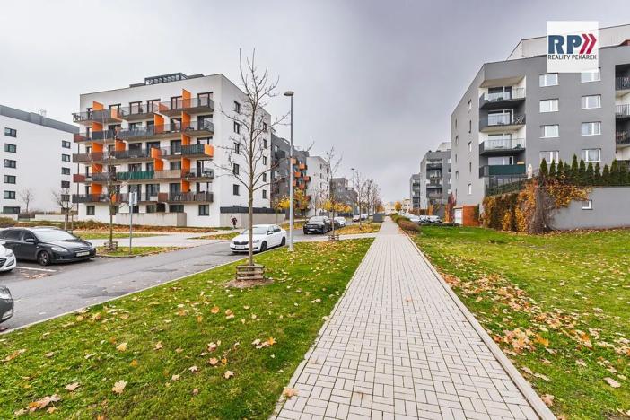 Prodej bytu 3+kk, Praha - Vysočany, Strnadových, 74 m2