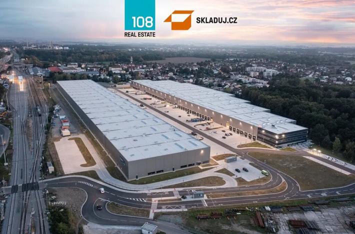 Pronájem skladu, Pardubice, Nádražní, 14000 m2