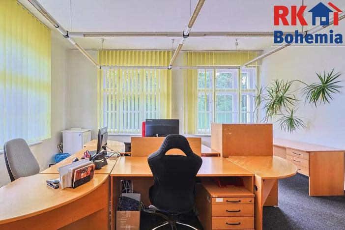 Pronájem kanceláře, Český Brod, Zborovská, 101 m2