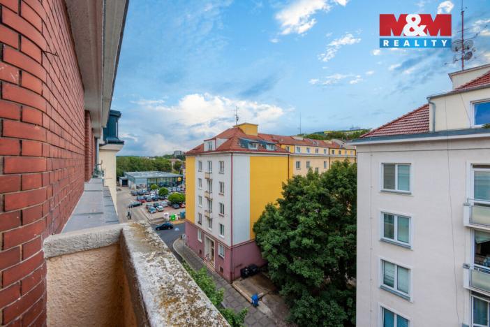 Prodej bytu 1+1, Karlovy Vary, K. Čapka, 36 m2