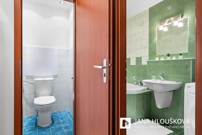 Prodej bytu 2+kk, Praha - Háje, Matúškova, 45 m2