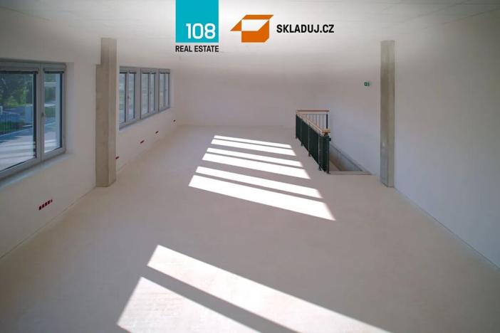 Pronájem skladu, Mikulov, Nádražní, 13850 m2