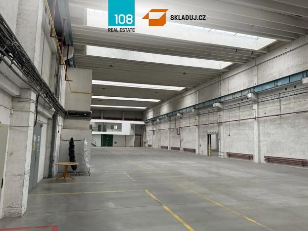 Pronájem skladu, Nové Strašecí, U Rybníka, 7855 m2