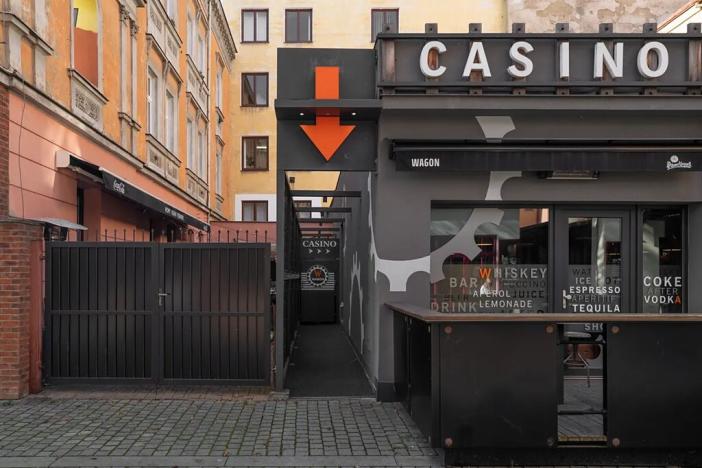 Pronájem obchodního prostoru, Plzeň, Martinská, 120 m2