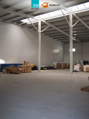 Pronájem skladu, Mírová, 1022 m2