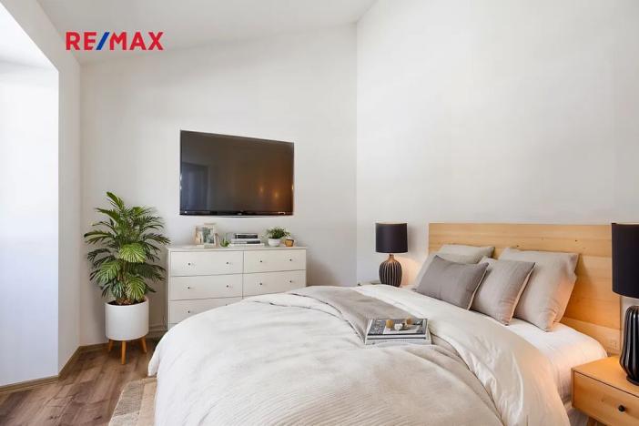 Prodej atypického bytu, Svoboda nad Úpou, Nádražní, 44 m2