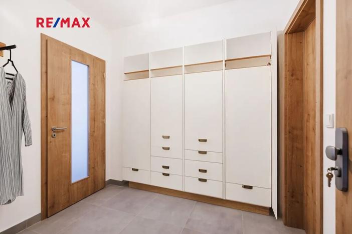 Prodej atypického bytu, Svoboda nad Úpou, Nádražní, 44 m2