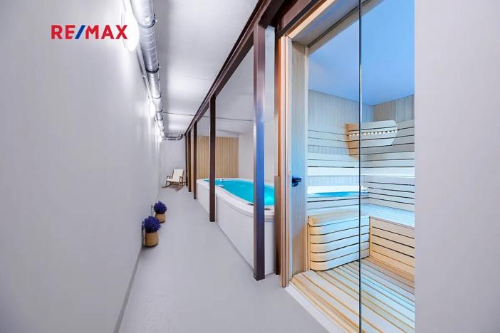 Prodej bytu 2+kk, Svoboda nad Úpou, Nádražní, 56 m2