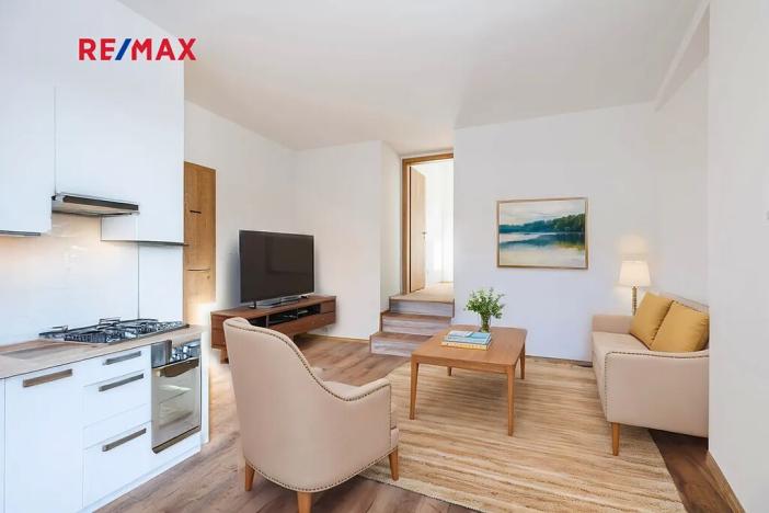 Prodej bytu 2+kk, Svoboda nad Úpou, Nádražní, 36 m2