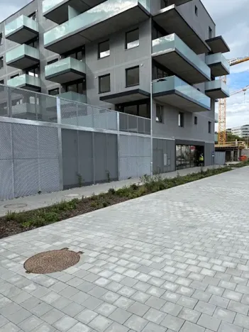 Prodej garážového stání, Praha, Návarovská, 13 m2