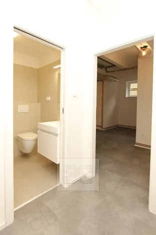 Pronájem bytu 1+kk, Praha - Holešovice, Vinařská, 40 m2