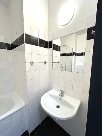 Pronájem bytu 2+kk, Praha - Smíchov, Křížová, 38 m2