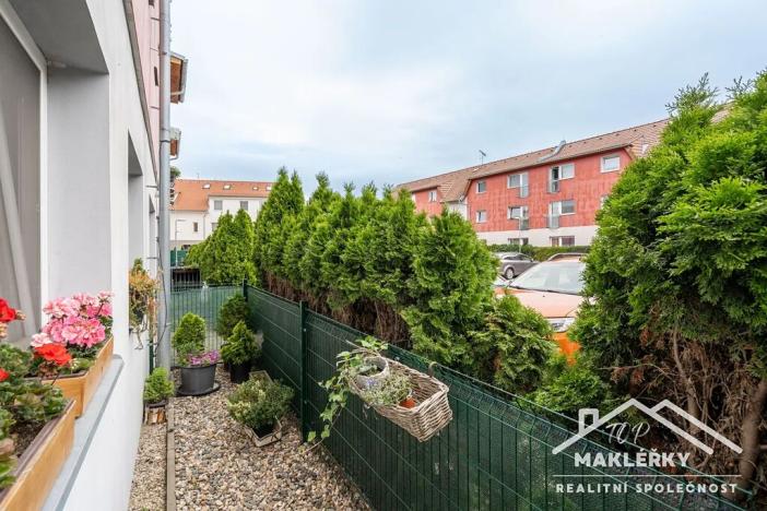 Prodej bytu 2+kk, Břežany II, 56 m2