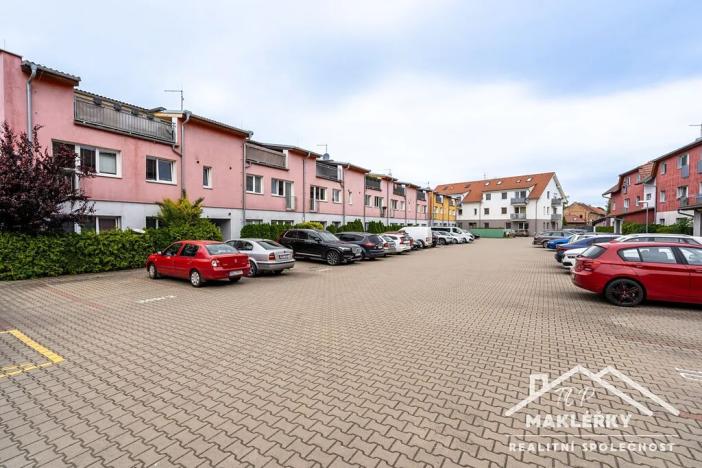 Prodej bytu 2+kk, Břežany II, 56 m2