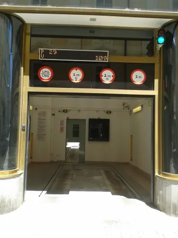 Pronájem garáže, Praha - Staré Město, Havířská, 8 m2