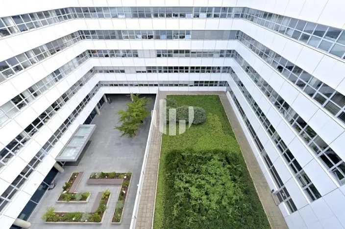 Pronájem kanceláře, Praha - Smíchov, Radlická, 1323 m2