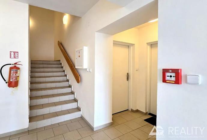 Prodej bytu 3+kk, Praha - Hlubočepy, Pod Žvahovem, 100 m2