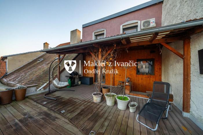 Prodej rodinného domu, Ivančice, Jana Schwarze, 178 m2