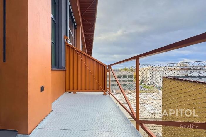 Prodej bytu 2+kk, Praha - Vysočany, Kolbenova, 77 m2