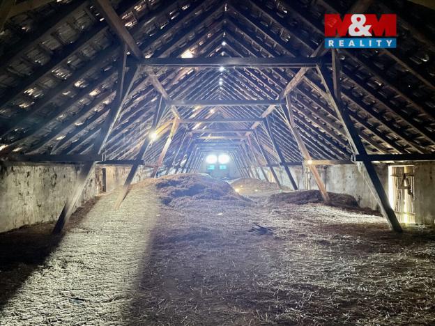 Prodej zemědělského objektu, Dolní Chvatliny - Mančice, 1700 m2