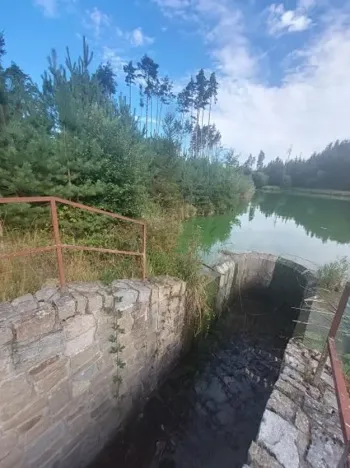 Pronájem rybníku, Komárovice, 9025 m2