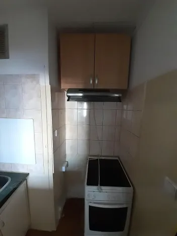 Pronájem bytu 2+kk, Kladno, Holandská, 39 m2