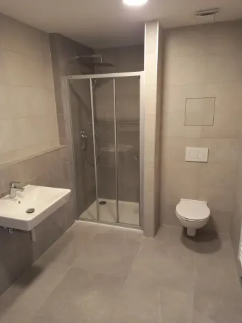 Pronájem bytu 1+kk, Praha - Černý Most, Dobrovolného, 32 m2