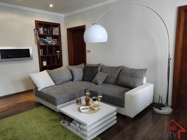 Pronájem bytu 4+kk, Zlín, Bratří Jaroňků, 85 m2