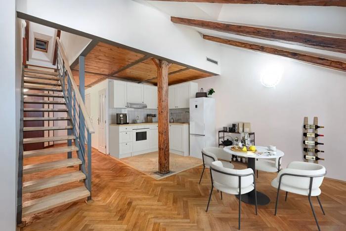 Prodej bytu 2+kk, Praha - Smíchov, Plzeňská, 63 m2